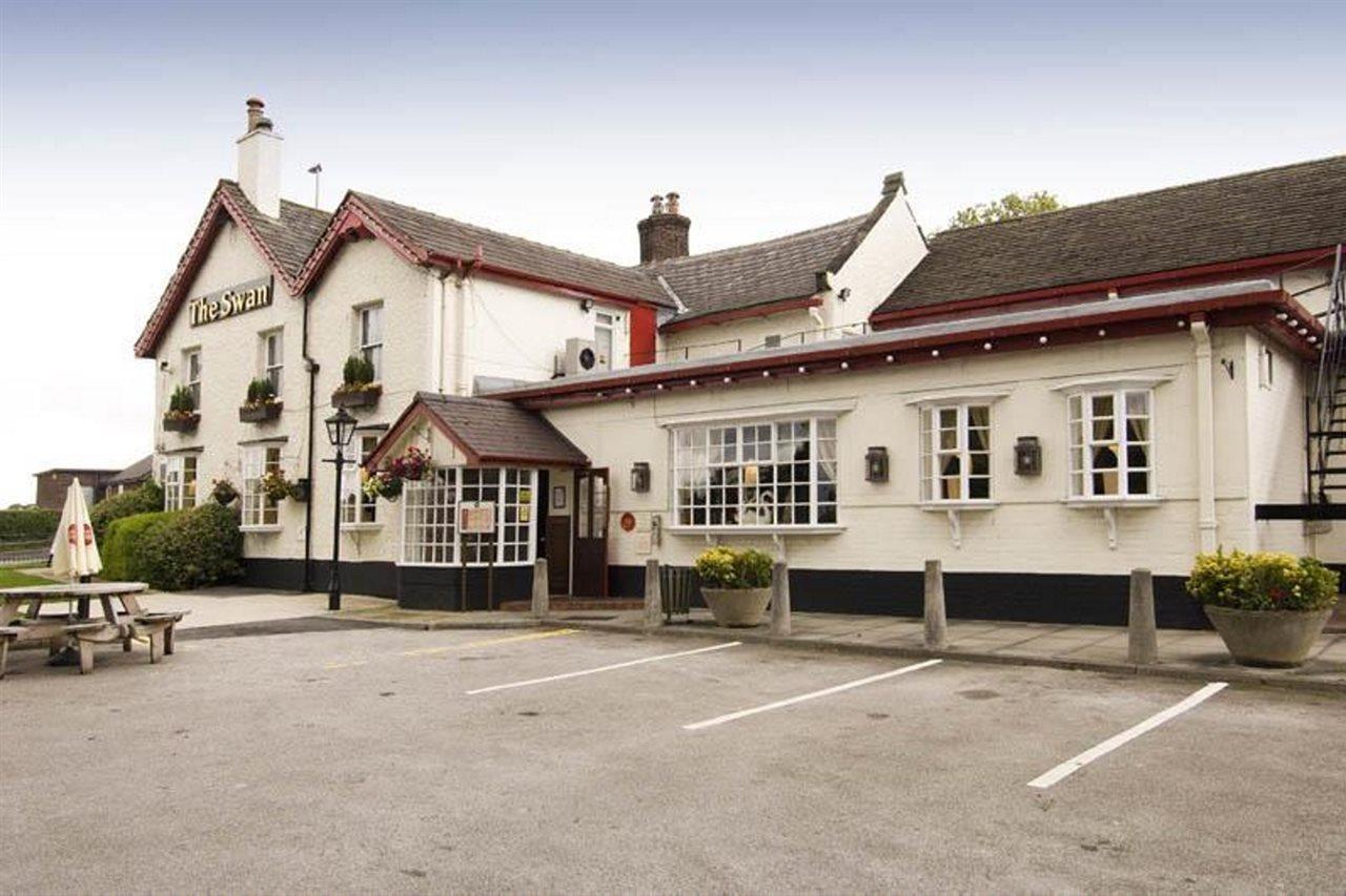 Premier Inn Knutsford Exterior foto