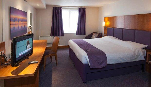 Premier Inn Knutsford Exterior foto